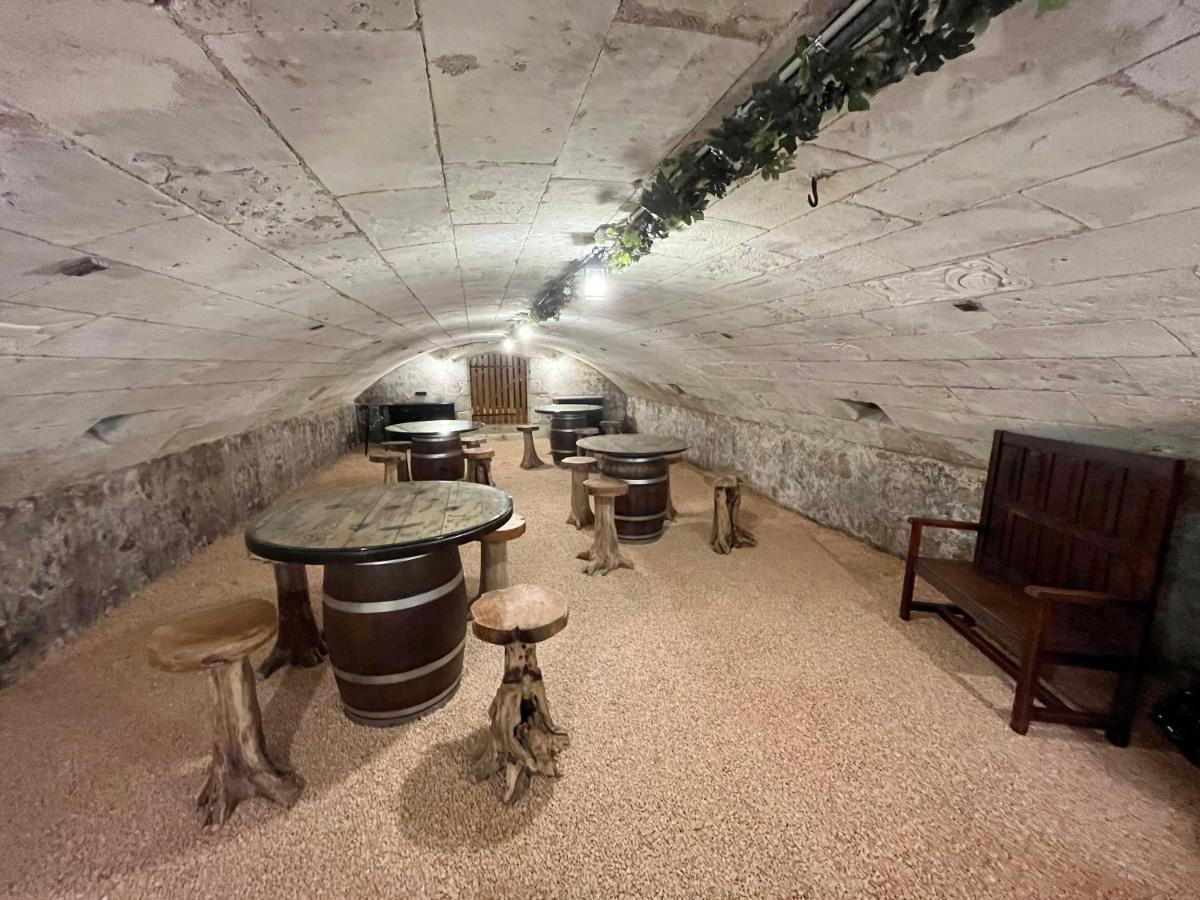 Cave Auger La Maison D'Hotes Restigné Exterior foto